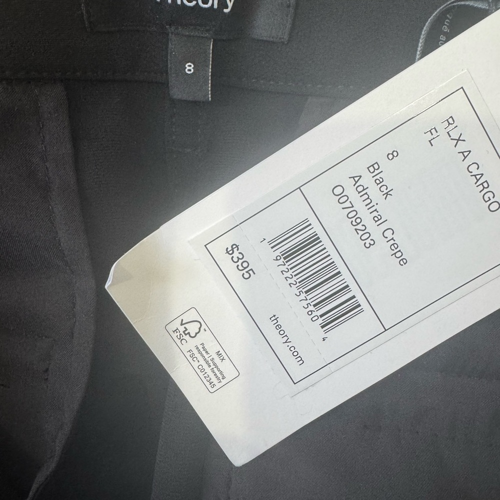 NWT Theory Black Wide Leg ‘Admiral’ Crepe Cargo Pants - Size 8 - Picture 2 of 12